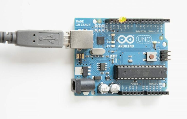What is an Arduino? - Thimble.io Online STEM Classes
