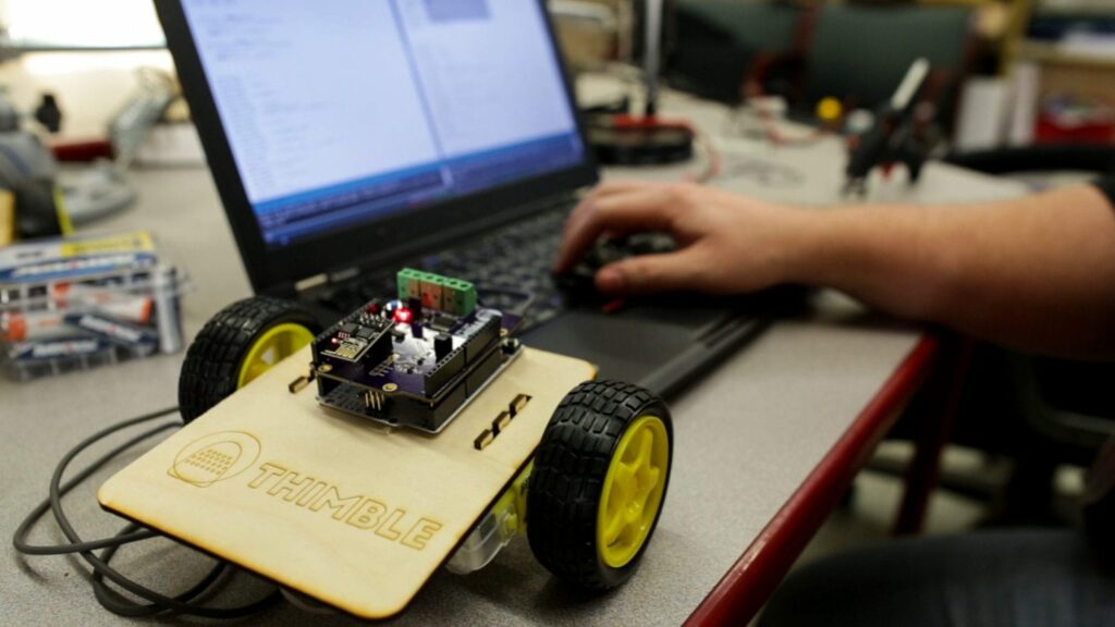 WiFi-controlled robot